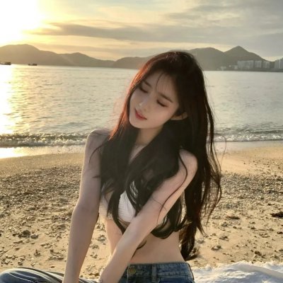 校草是女生 封面